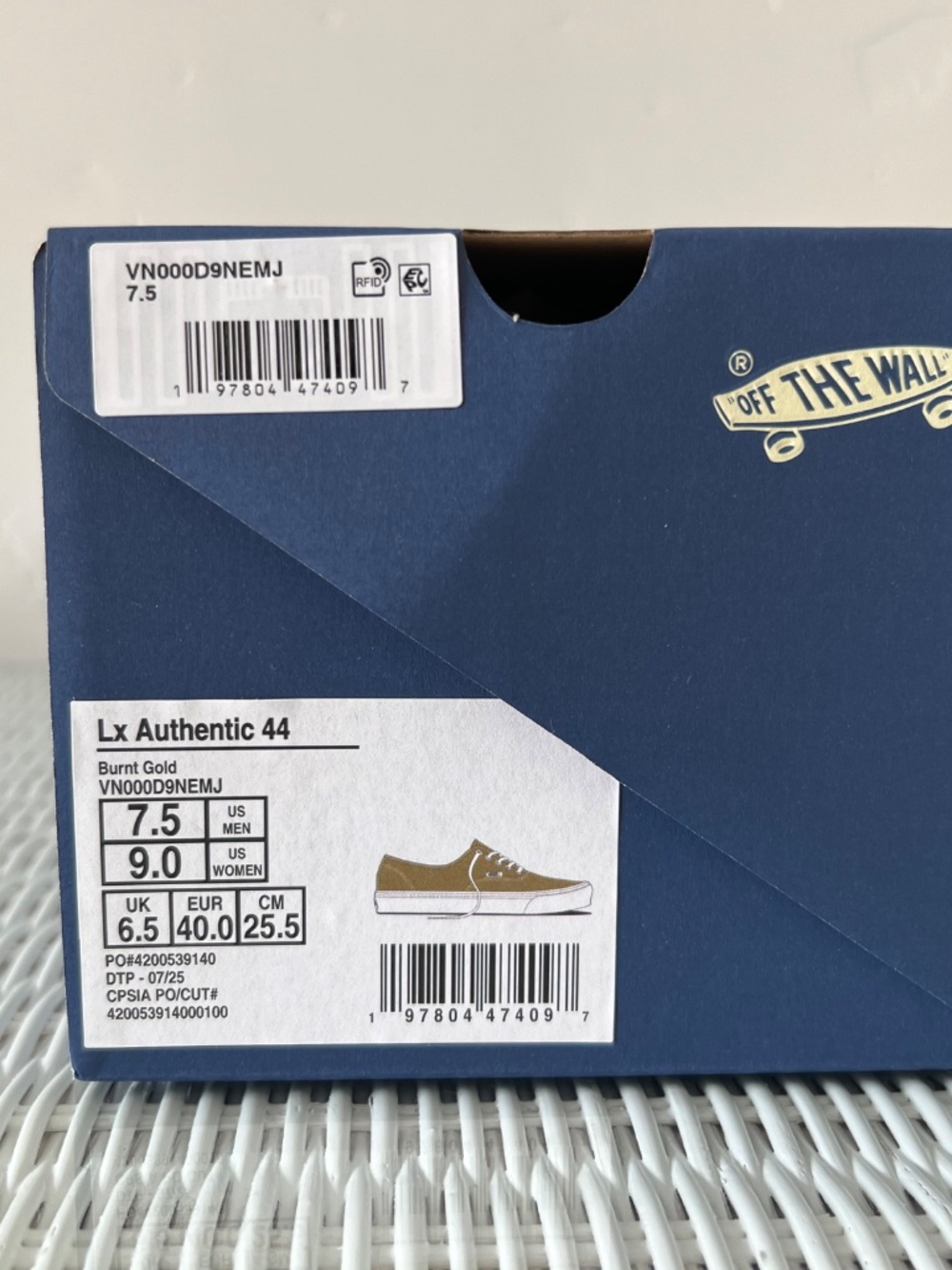 vans premium authentic - Picture 4 of 11